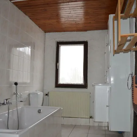 Casa de Férias Cozy Holiday In Leuze With Private Swimming Pool *